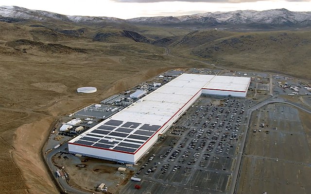 You are currently viewing Tesla Set To Produce 4,000 Cars Per Week